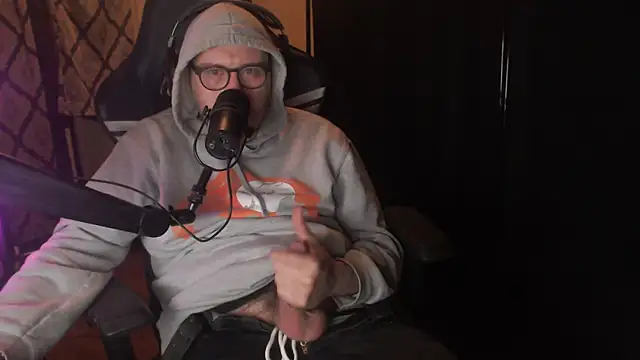 chicostick413 online show from 03-12-26, 01:12