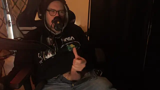 chicostick413 online show from 04-04-26, 12:35