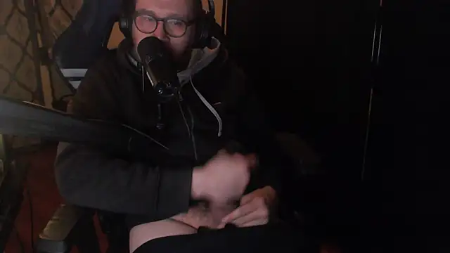 chicostick413 online show from 04-11-26, 02:05