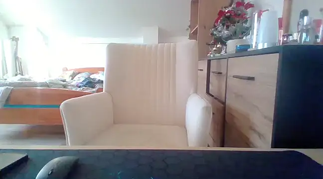 Snapshot of ReifeVenna chatting on 01-20-25, 10:40 ReifeVenna online show from 01-20-25, 10:40