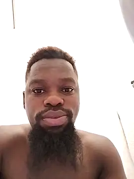 Snapshot of Chocolate_factory_man chatting on 11-25-25, 04:12 Chocolate factory man online show from 11-25-25, 04:12