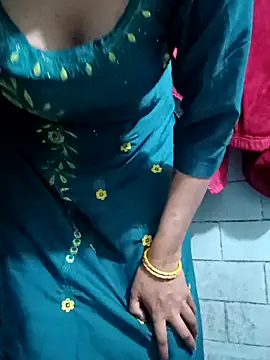 SAXYTannuja online show from 02-25-25, 03:42