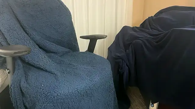 Snapshot of tevinhawkin chatting on 04-10-26, 06:29 tevinhawkin online show from 04-10-26, 06:29