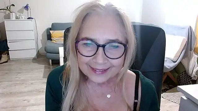 sofia xkiss online show from 01-31-25, 06:36