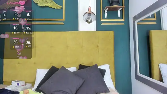 Snapshot of BellaPeers_ chatting on 01-16-25, 12:09 BellaPeers online show from 01-16-25, 12:09