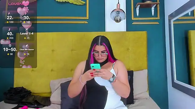 Snapshot of BellaPeers_ chatting on 01-21-25, 02:48 BellaPeers online show from 01-21-25, 02:48