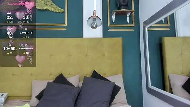 Snapshot of BellaPeers_ chatting on 01-22-25, 11:34 BellaPeers online show from 01-22-25, 11:34