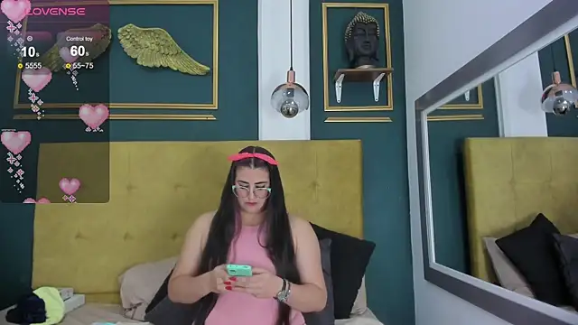 Snapshot of BellaPeers_ chatting on 01-28-25, 03:04 BellaPeers online show from 01-28-25, 03:04