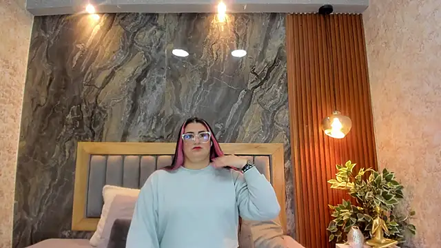 Snapshot of BellaPeers_ chatting on 02-09-25, 11:47 BellaPeers online show from 02-09-25, 11:47