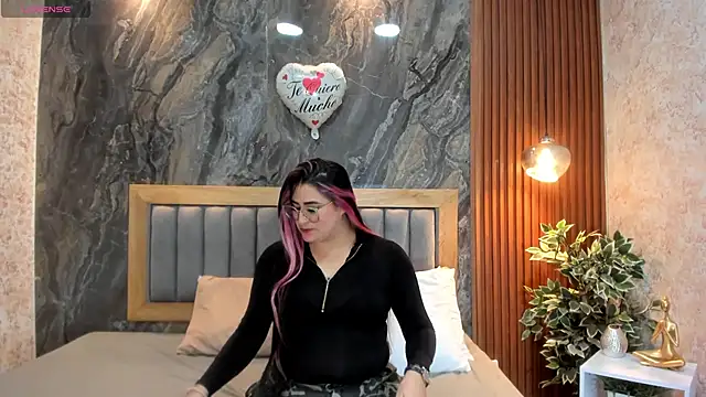 Snapshot of BellaPeers_ chatting on 02-16-25, 11:59 BellaPeers online show from 02-16-25, 11:59