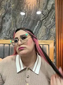 Snapshot of BellaPeers_ chatting on 02-20-25, 11:20 BellaPeers online show from 02-20-25, 11:20