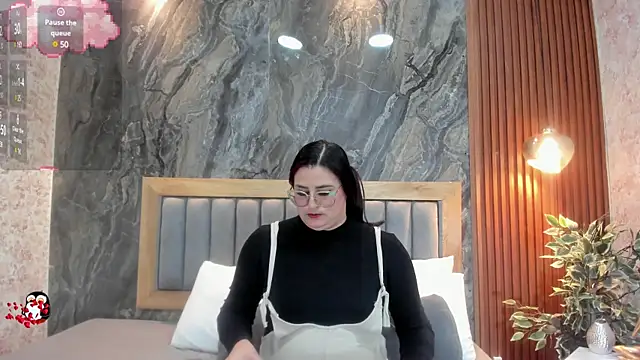 Snapshot of BellaPeers_ chatting on 03-07-25, 11:18 BellaPeers online show from 03-07-25, 11:18