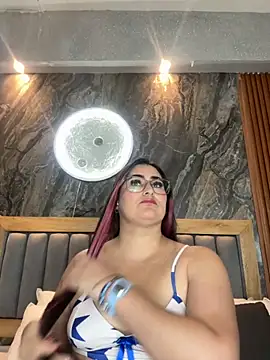 Snapshot of BellaPeers_ chatting on 09-23-25, 11:46 BellaPeers online show from 09-23-25, 11:46