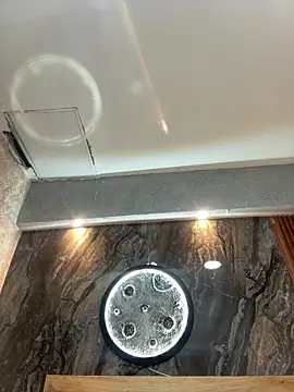 Snapshot of BellaPeers_ chatting on 12-14-25, 12:10 BellaPeers online show from 12-14-25, 12:10