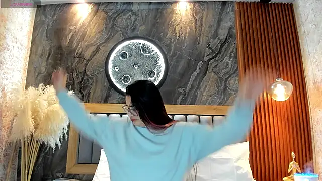 Snapshot of BellaPeers_ chatting on 05-11-26, 10:43 BellaPeers online show from 05-11-26, 10:43