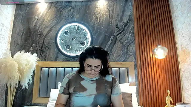 Snapshot of BellaPeers_ chatting on 06-05-26, 11:27 BellaPeers online show from 06-05-26, 11:27