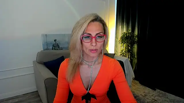 MuseOfStage online show from 05-19-26, 12:00