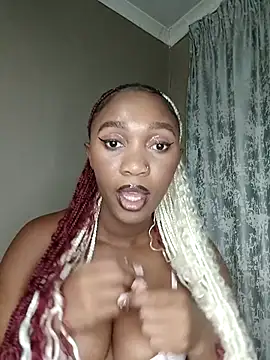 Snapshot of Shria107 chatting on 02-04-25, 01:56 Shria107 online show from 02-04-25, 01:56