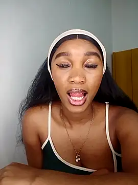 Snapshot of Shria107 chatting on 09-15-25, 11:38 Shria107 online show from 09-15-25, 11:38