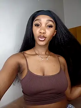 Snapshot of Shria107 chatting on 09-17-25, 03:46 Shria107 online show from 09-17-25, 03:46