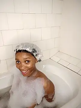 Shria107 online show from 11-08-25, 12:22