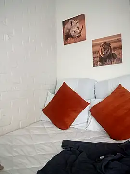 Shria107 online show from 12-21-25, 12:56