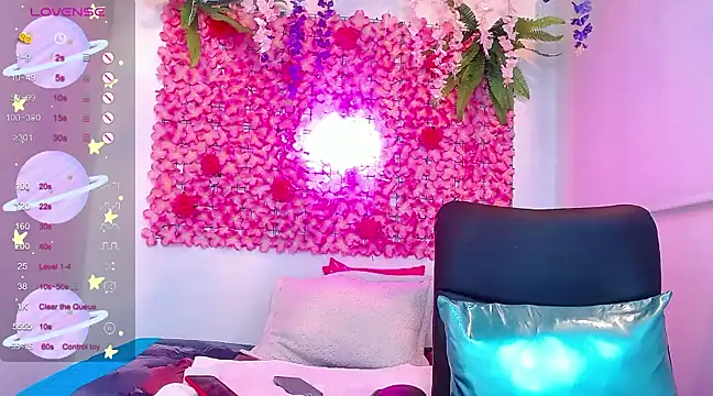 BLONDE SEXYHOT online show from 03-22-25, 03:53