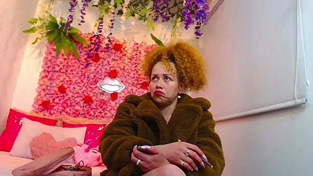 BLONDE SEXYHOT online show from 10-17-25, 03:10