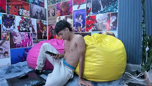 Austin Cardieff online show from 01-05-25, 07:39