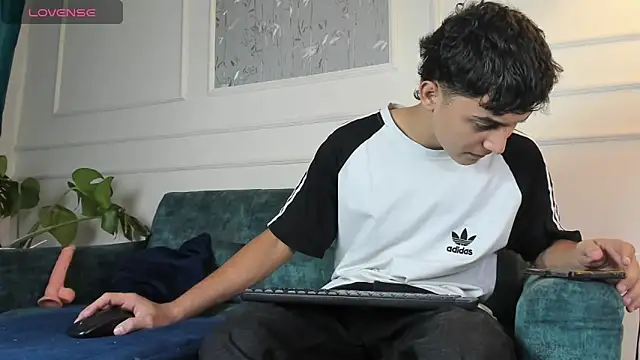 Austin Cardieff online show from 03-20-25, 03:13