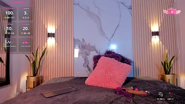 Iamvictoria06 online show from 01-11-25, 10:07