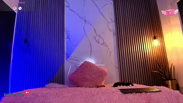 Iamvictoria06 online show from 10-18-25, 08:20