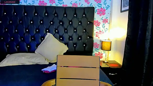 sasha fox00 online show from 12-14-24, 05:14