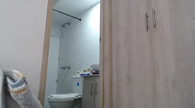 Skarlet Adams28 online show from 12-10-24, 07:11