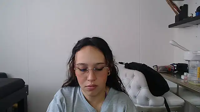 Skarlet Adams28 online show from 02-05-25, 02:26