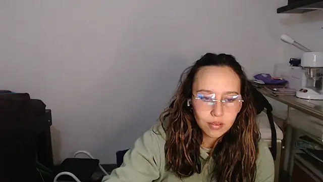 Skarlet Adams28 online show from 03-05-25, 02:57