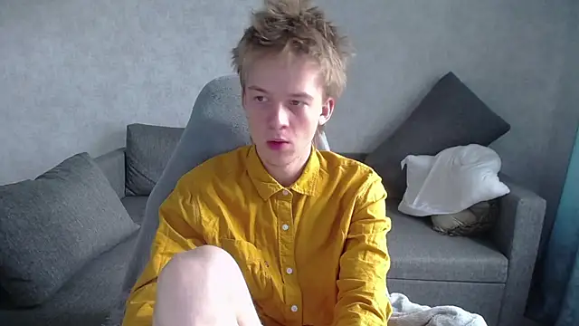 Snapshot of sweetserenity5 chatting on 03-21-25, 08:28 sweetserenity5 online show from 03-21-25, 08:28