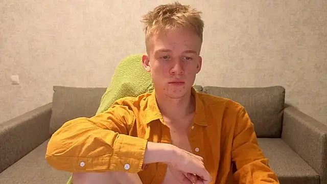 Snapshot of sweetserenity5 chatting on 11-21-25, 02:27 sweetserenity5 online show from 11-21-25, 02:27