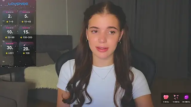 Snapshot of adrianawow1 chatting on 09-16-25, 09:16 adrianawow1 online show from 09-16-25, 09:16