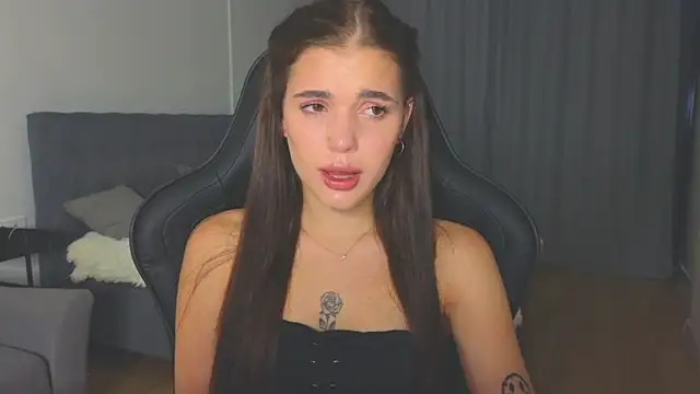 Snapshot of adrianawow1 chatting on 09-20-25, 09:38 adrianawow1 online show from 09-20-25, 09:38