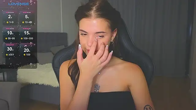 Snapshot of adrianawow1 chatting on 09-22-25, 08:11 adrianawow1 online show from 09-22-25, 08:11