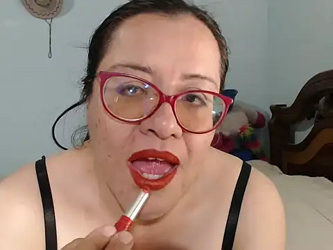 Snapshot of esmeralda-delmar chatting on 09-27-25, 10:59 esmeralda-delmar online show from 09-27-25, 10:59