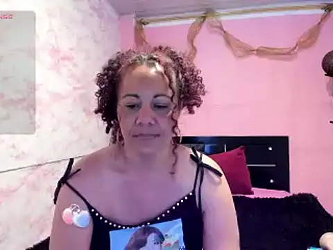 Snapshot of Brunette_sasha chatting on 03-04-25, 11:29 Brunette sasha online show from 03-04-25, 11:29