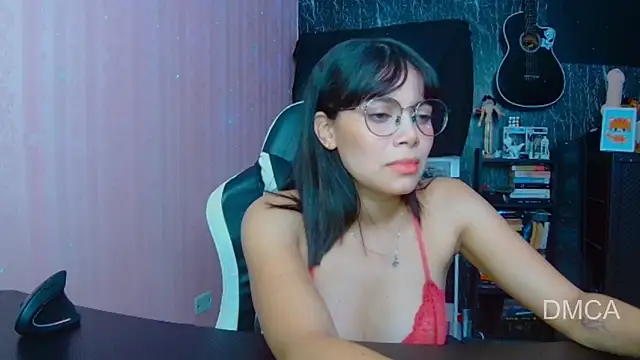 Snapshot of Drea_Foox chatting on 10-01-25, 02:39 Drea Foox online show from 10-01-25, 02:39