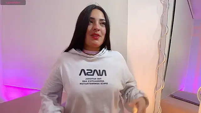 Snapshot of Brendda_tay chatting on 03-14-25, 03:26 Brendda tay online show from 03-14-25, 03:26