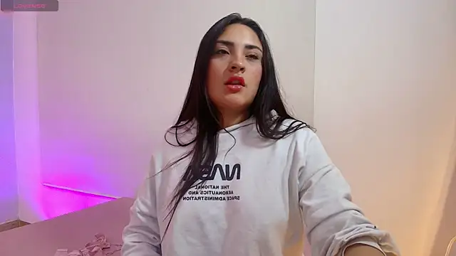 Snapshot of Brendda_tay chatting on 03-14-25, 09:35 Brendda tay online show from 03-14-25, 09:35