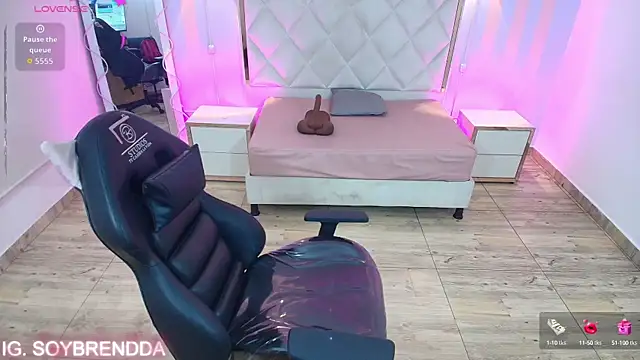 Snapshot of Brendda_tay chatting on 09-17-25, 03:08 Brendda tay online show from 09-17-25, 03:08