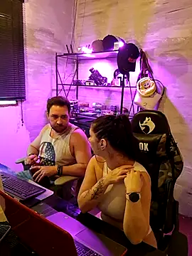 CoelhinhaGostosa online show from 03-12-26, 05:19