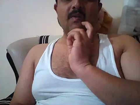 Snapshot of Akhil3290 chatting on 04-04-26, 05:32 Akhil3290 online show from 04-04-26, 05:32