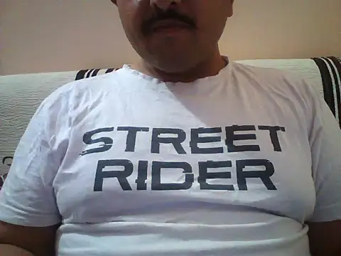 Snapshot of Akhil3290 chatting on 04-16-26, 03:24 Akhil3290 online show from 04-16-26, 03:24